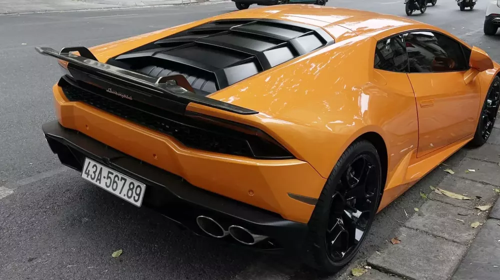 Siêu xe Lamborghini Huracan LP610-4 biển 43A-567.89 xuất hiện ở Hà Nội- Ảnh 2.