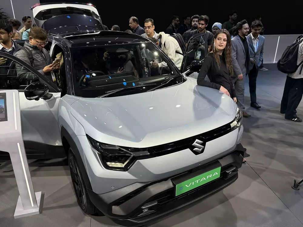 Suzuki e Vitara 2025 l&agrave; phi&ecirc;n bản thương mại của mẫu xe concept ra mắt c&aacute;ch đ&acirc;y đ&uacute;ng 2 năm