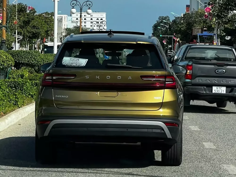 Skoda Kodiaq 2025 có thêm đèn hậu mới