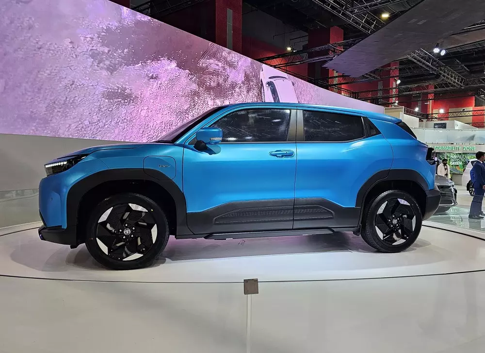 Toyota Urban Cruiser EV có kích thước tương đương với VinFast VF6