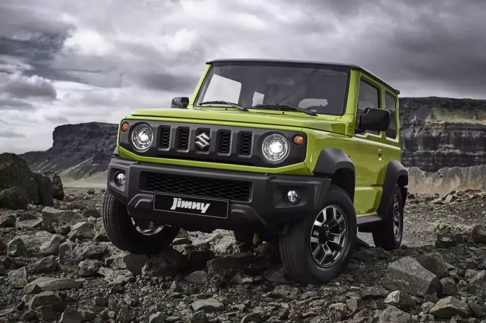 Tiểu Mercedes-Benz G-Class Suzuki Jimny được giảm giá đến 80 triệu đồng để kích cầu
