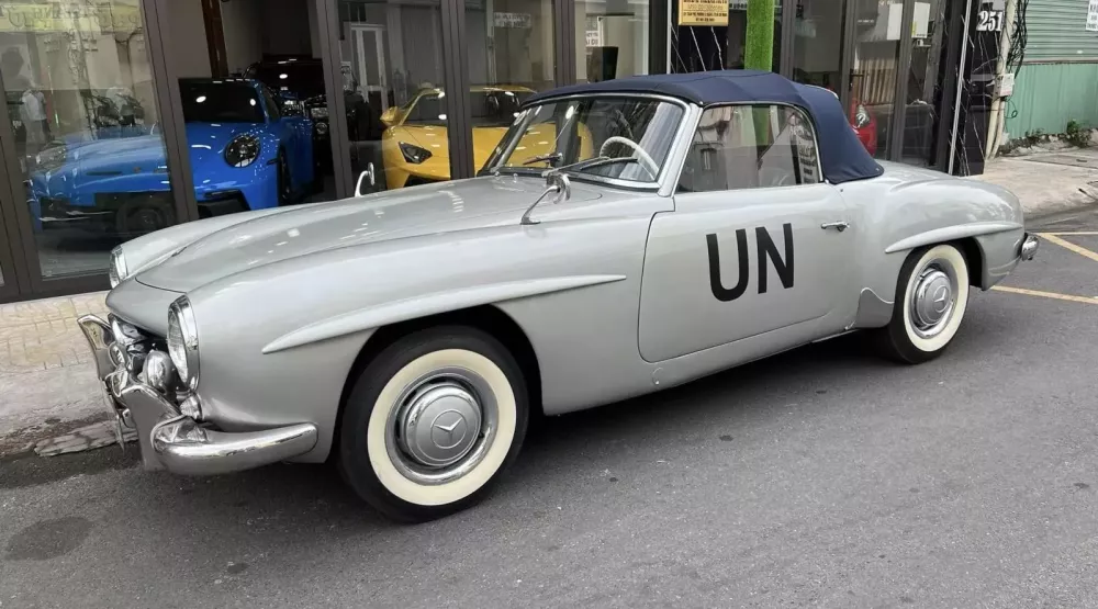 Mercedes-Benz 190 SL có thể được “Qua” Vũ trưng bày hơn 2 chiếc tại lễ hội cà phê Buôn Ma Thuột 2025 có gì hay?- Ảnh 7. Mercedes-Benz 190 SL có thể được “Qua” Vũ trưng bày hơn 2 chiếc tại lễ hội cà phê Buôn Ma Thuột 2025 có gì hay?- Ảnh 7.