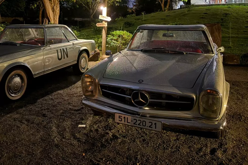 Cận cảnh Mercedes-Benz 250SL mới về đội xe của "vua cà phê" Việt Nam- Ảnh 7. Cận cảnh Mercedes-Benz 250SL mới về đội xe của "vua cà phê" Việt Nam- Ảnh 7.