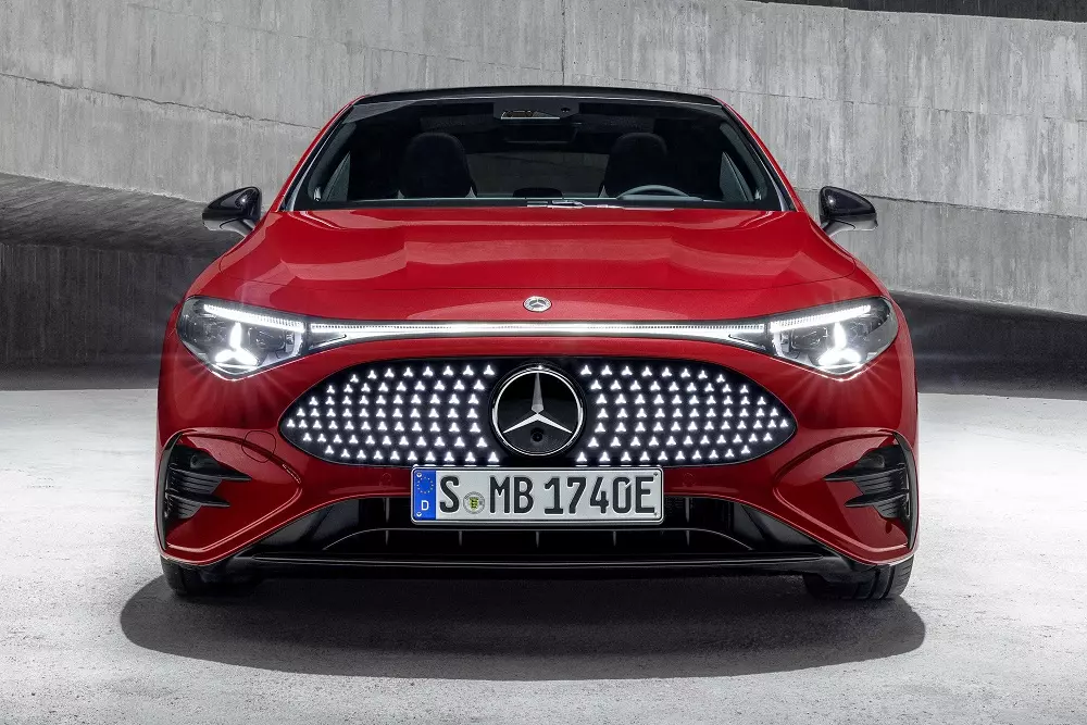 Cận cảnh đầu xe của Mercedes-Benz CLA 2025 Cận cảnh đầu xe của Mercedes-Benz CLA 2025