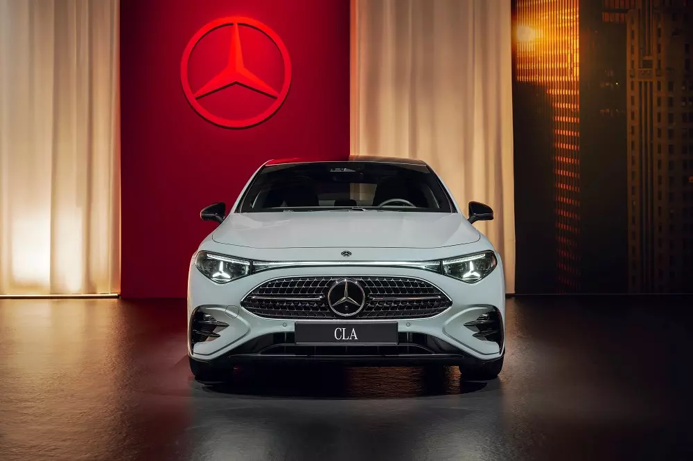 Mercedes-Benz CLA 2025 phiên bản hybrid sở hữu lưới tản nhiệt riêng Mercedes-Benz CLA 2025 phiên bản hybrid sở hữu lưới tản nhiệt riêng