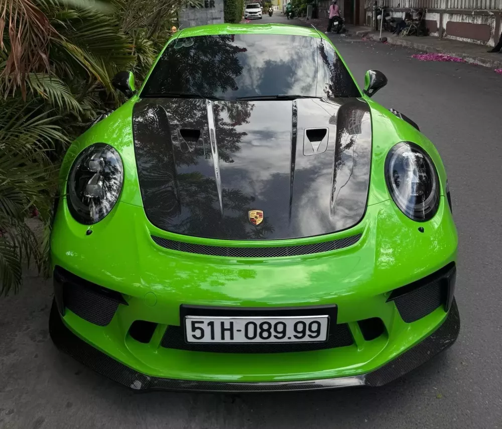 Porsche 911 GT3 RS màu độc của doanh nhân Tp.HCM tái xuất, biển đẹp, từng được rao bán- Ảnh 1. Porsche 911 GT3 RS màu độc của doanh nhân Tp.HCM tái xuất, biển đẹp, từng được rao bán- Ảnh 1.