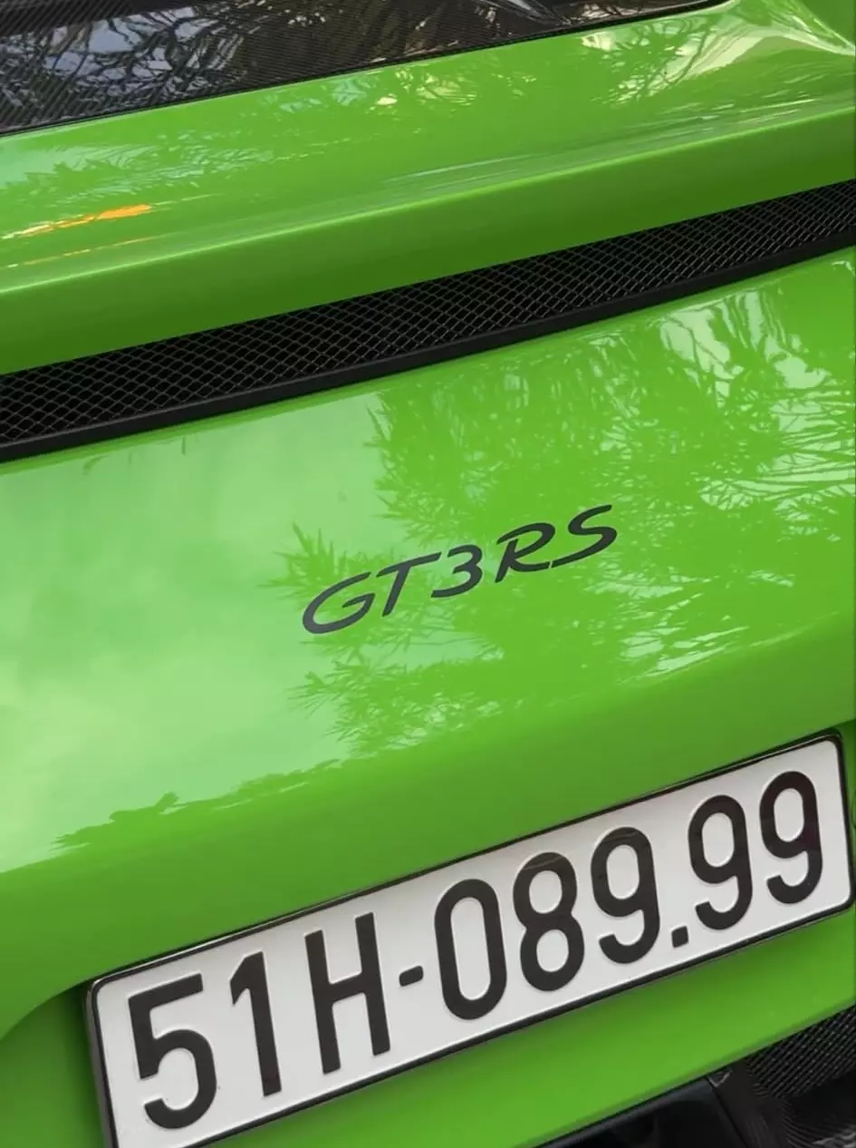 Porsche 911 GT3 RS màu độc của doanh nhân Tp.HCM tái xuất, biển đẹp, từng được rao bán- Ảnh 7. Porsche 911 GT3 RS màu độc của doanh nhân Tp.HCM tái xuất, biển đẹp, từng được rao bán- Ảnh 7.