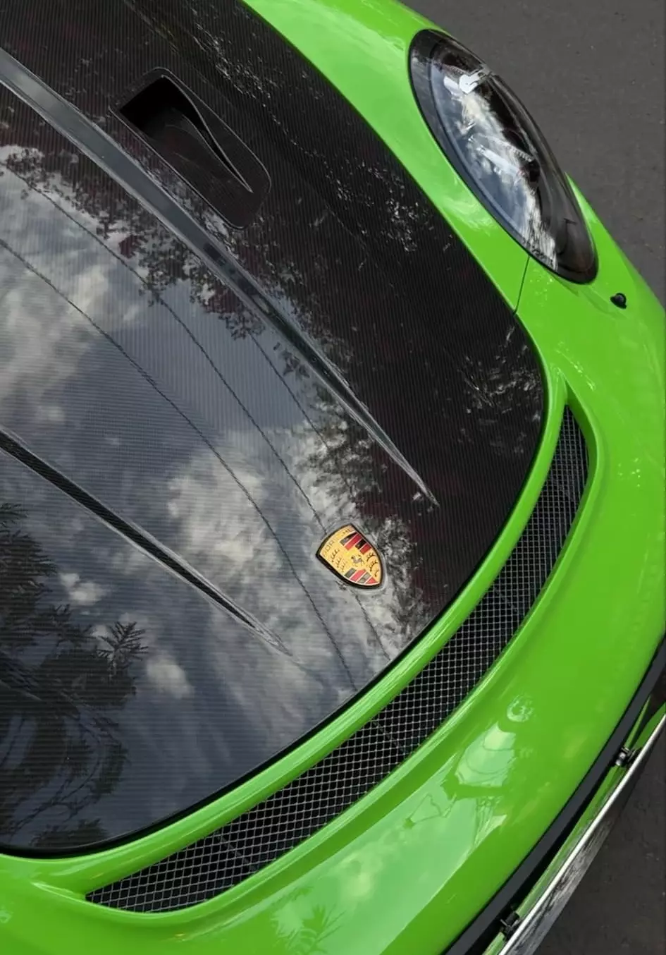 Porsche 911 GT3 RS màu độc của doanh nhân Tp.HCM tái xuất, biển đẹp, từng được rao bán- Ảnh 6. Porsche 911 GT3 RS màu độc của doanh nhân Tp.HCM tái xuất, biển đẹp, từng được rao bán- Ảnh 6.