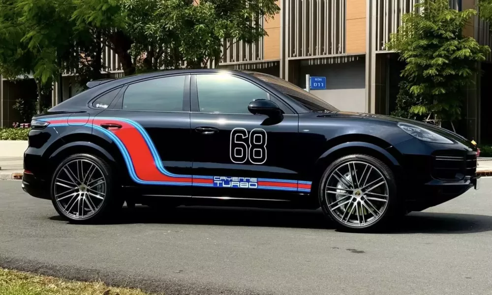 Sở hữu 1 dàn xe Porsche "2 cửa", doanh nhân Hà Nội lần đầu tậu Cayenne nhưng là bản Turbo- Ảnh 2. Sở hữu 1 dàn xe Porsche "2 cửa", doanh nhân Hà Nội lần đầu tậu Cayenne nhưng là bản Turbo- Ảnh 2.