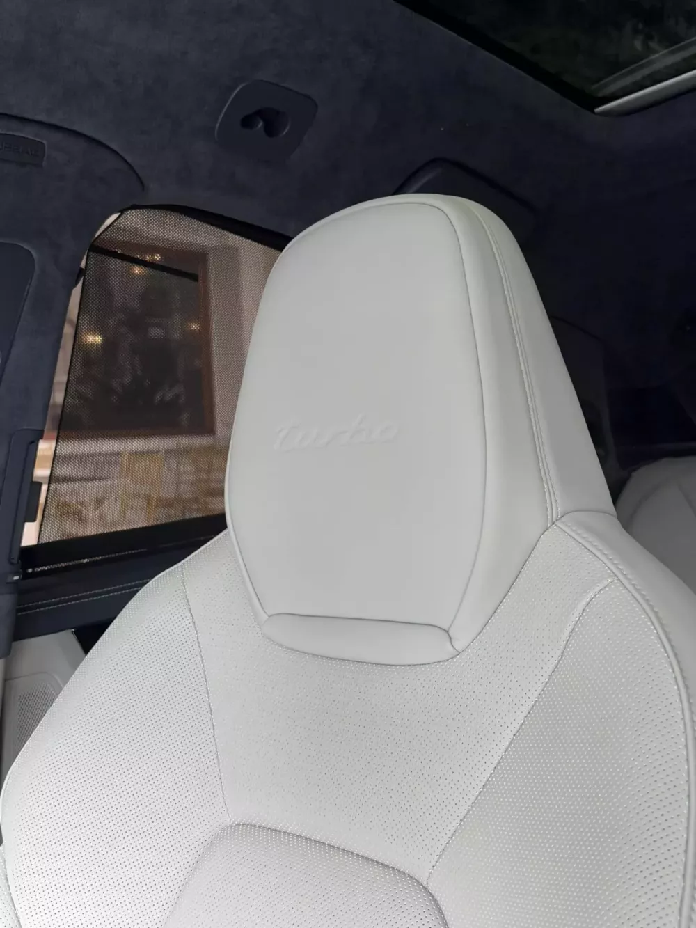 Sở hữu 1 dàn xe Porsche "2 cửa", doanh nhân Hà Nội lần đầu tậu Cayenne nhưng là bản Turbo- Ảnh 4. Sở hữu 1 dàn xe Porsche "2 cửa", doanh nhân Hà Nội lần đầu tậu Cayenne nhưng là bản Turbo- Ảnh 4.