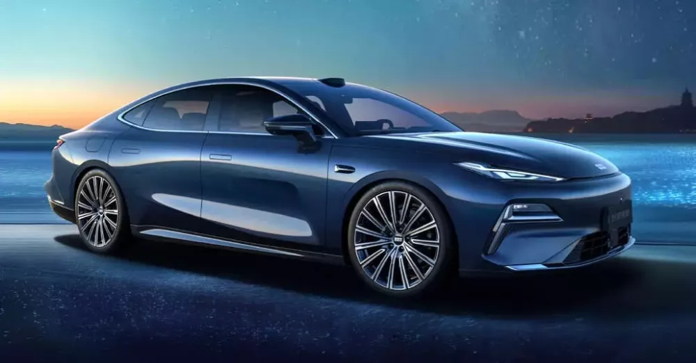 Thương hiệu mới vào Việt Nam Geely ra mắt sedan cỡ lớn mới Galaxy Starshine 8