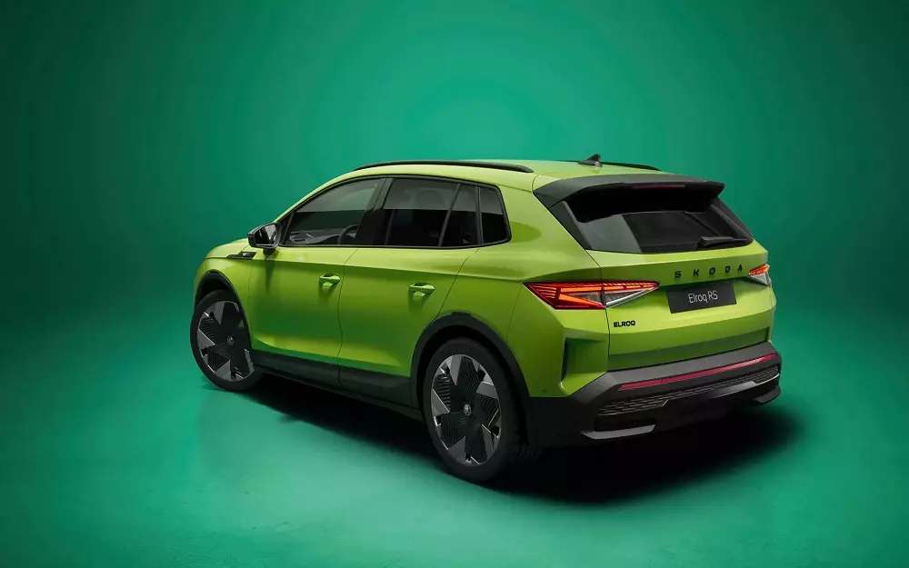Skoda Elroq vRS nhìn từ phía sau Skoda Elroq vRS nhìn từ phía sau