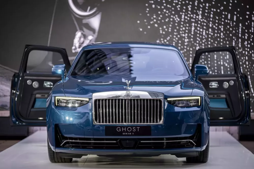 Rolls-Royce Ghost Series II – Xe siêu sang cho quý tộc trẻ- Ảnh 4. Rolls-Royce Ghost Series II – Xe siêu sang cho quý tộc trẻ- Ảnh 4.