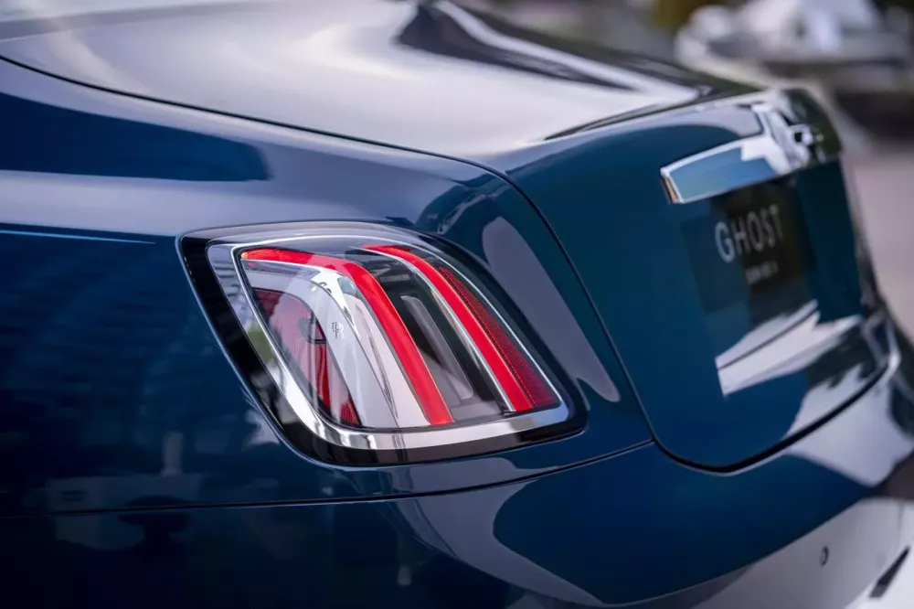 Rolls-Royce Ghost Series II – Xe siêu sang cho quý tộc trẻ- Ảnh 6. Rolls-Royce Ghost Series II – Xe siêu sang cho quý tộc trẻ- Ảnh 6.
