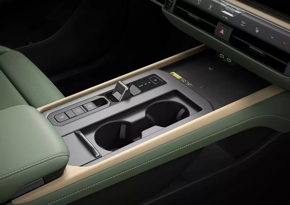 Cụm điều khiển trung tâm của Lexus ES 2025 Cụm điều khiển trung tâm của Lexus ES 2025