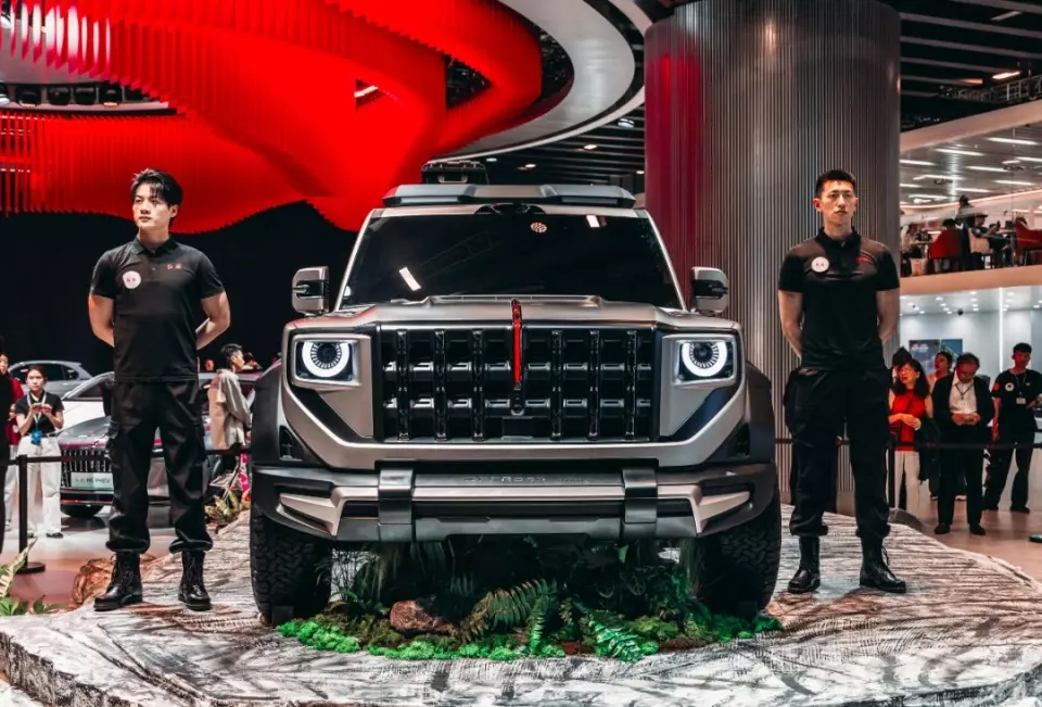 Mẫu SUV mới của Hongqi sở hữu thiết kế cứng cáp Mẫu SUV mới của Hongqi sở hữu thiết kế cứng cáp