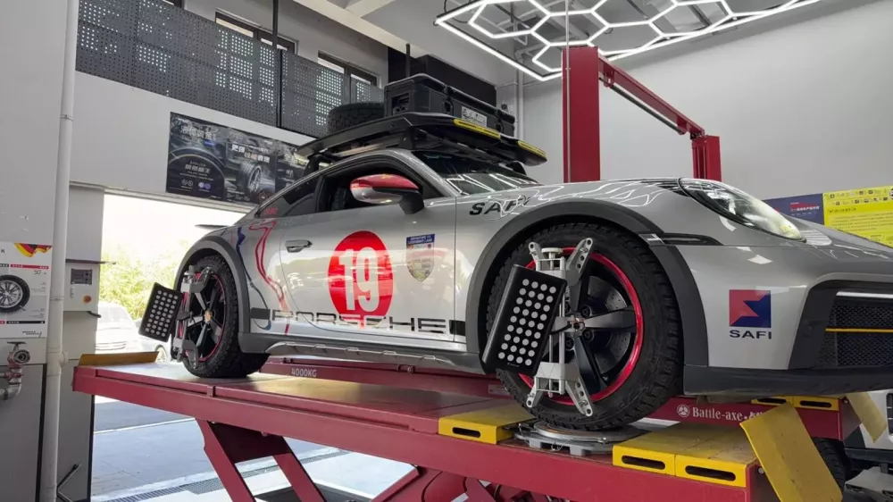 Đại gia Việt bất ngờ trước "kho phụ tùng" rộng lớn tại Trung Quốc: Lốp dành riêng cho Porsche 911 Dakar chỉ mất 24 giờ có hàng- Ảnh 4.
