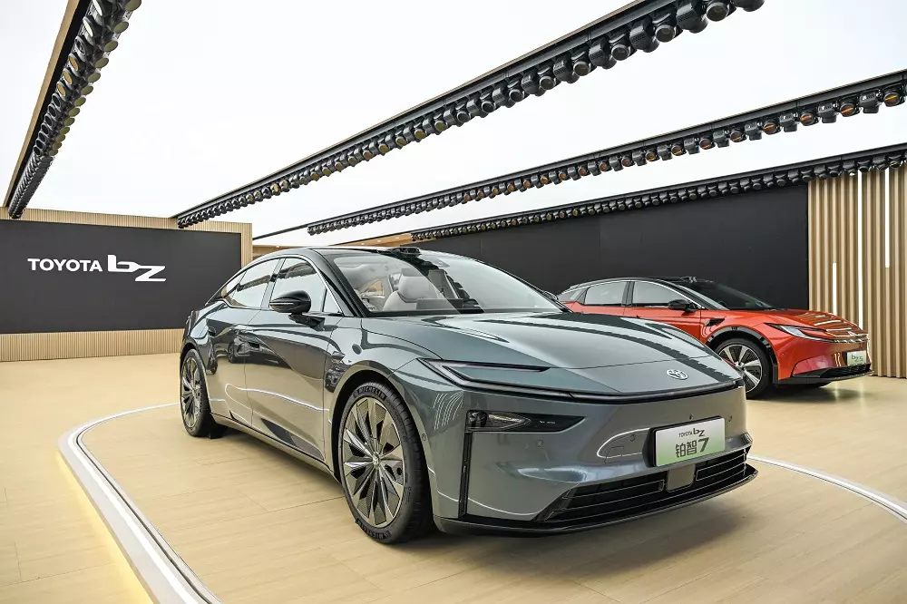 Toyota bZ7 tại Triển lãm Ô tô Thượng Hải 2025