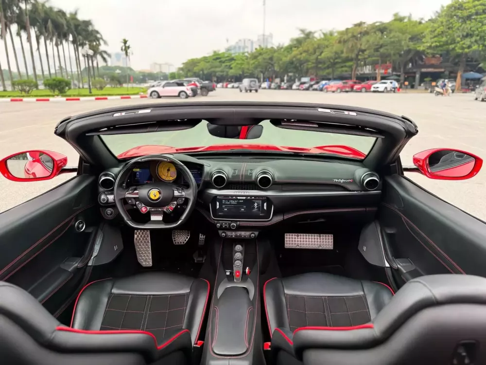 Siêu xe mui trần Ferrari Portofino M đầu tiên về Việt Nam âm thầm bị chủ xe bán lại- Ảnh 4.