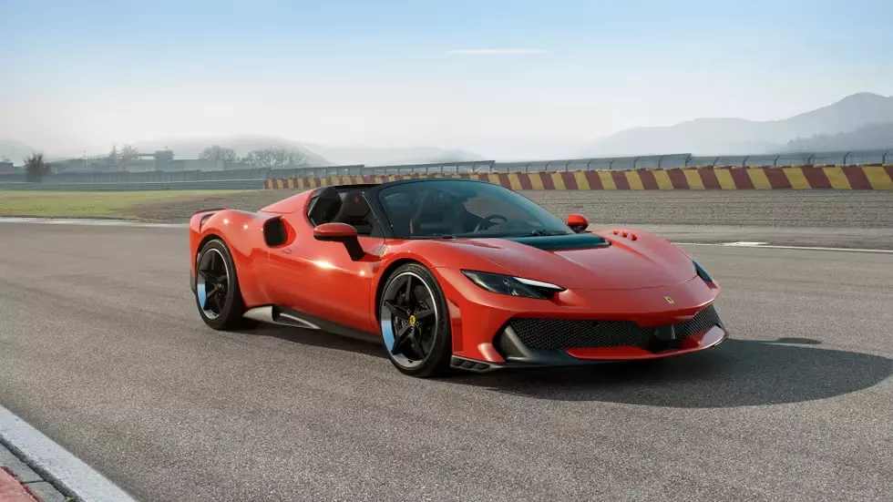 Ferrari 296 Speciale là siêu xe dẫn động cầu sau mạnh nhất từ trước đến nay của thương hiệu ngựa chồm