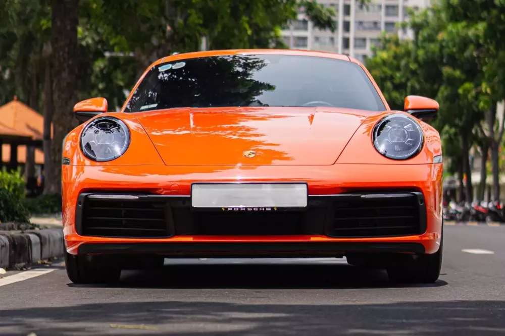 Porsche 911 "lướt" có màu sơn độc đáo rao bán 7,8 tỷ đồng- Ảnh 1. Porsche 911 "lướt" có màu sơn độc đáo rao bán 7,8 tỷ đồng- Ảnh 1.