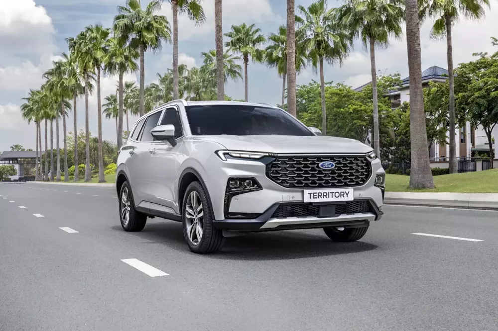 Ford Territory được ưu đãi gần 90 triệu đồng trong tháng 5/2025, các đối thủ phải dè chừng