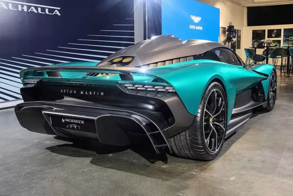 Đại lý không thể bàn giao siêu phẩm Aston Martin Valhalla gần 100 tỷ đồng cho khách - Ảnh 4. Đại lý không thể bàn giao siêu phẩm Aston Martin Valhalla gần 100 tỷ đồng cho khách - Ảnh 4.