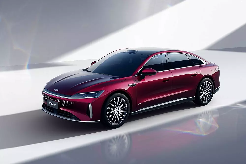 Sếp Chery chê Geely Galaxy Starshine 8 trươc thời điểm mẫu xe Fulwin A9 ra mắt Sếp Chery chê Geely Galaxy Starshine 8 trươc thời điểm mẫu xe Fulwin A9 ra mắt