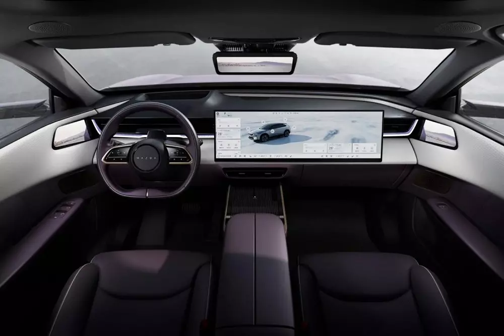Khoang lái của Mazda EZ-60 Khoang lái của Mazda EZ-60
