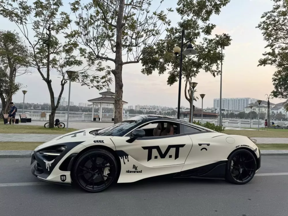 McLaren 720S độ body kit TopCar Design khác biệt trong màu áo mới- Ảnh 1. McLaren 720S độ body kit TopCar Design khác biệt trong màu áo mới- Ảnh 1.
