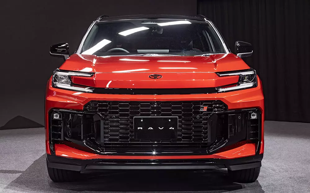 Toyota RAV4 GR Sport 2026 có thiết kế thể thao hơn Toyota RAV4 GR Sport 2026 có thiết kế thể thao hơn
