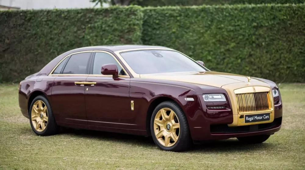 Cựu CEO Rolls-Royce Việt Nam tiết lộ bán xe Ghost mạ vàng độc nhất- Ảnh 1.