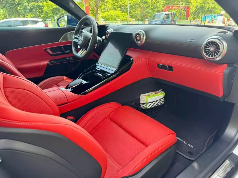 Thêm 1 xe Mercedes-AMG SL43 chỉ lăn bánh 2.000 km chủ nhân đã bán lại- Ảnh 4. Thêm 1 nhà cái hi88 Mercedes-AMG SL43 chỉ lăn bánh 2.000 km chủ nhân đã bán lại- Ảnh 4.