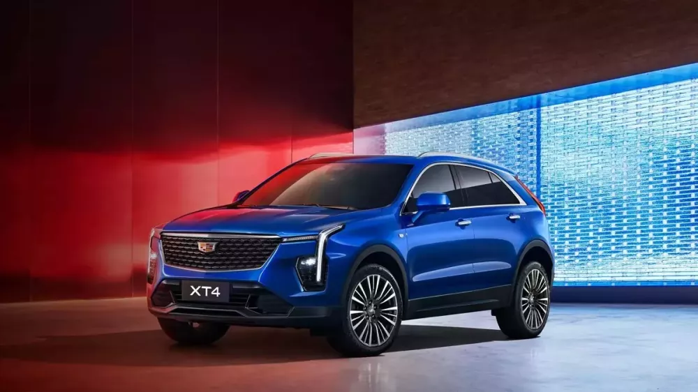 SUV hạng sang Cadillac XT4 ra mắt phiên bản mới với giá chỉ ngang Nissan Kicks