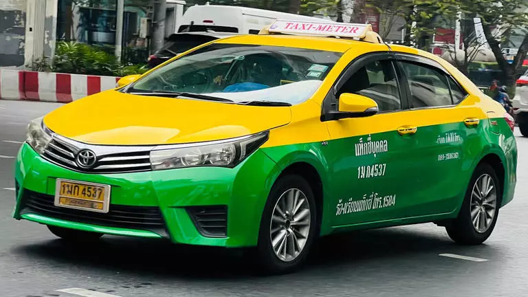 10 mẫu xe dịch vụ được ưa chuộng vì động cơ “nồi đồng cối đá”, Toyota Corrola đứng top 1- Ảnh 1. 10 mẫu hi88.con dịch vụ được ưa chuộng vì động cơ “nồi đồng cối đá”, Toyota Corrola đứng top 1- Ảnh 1.