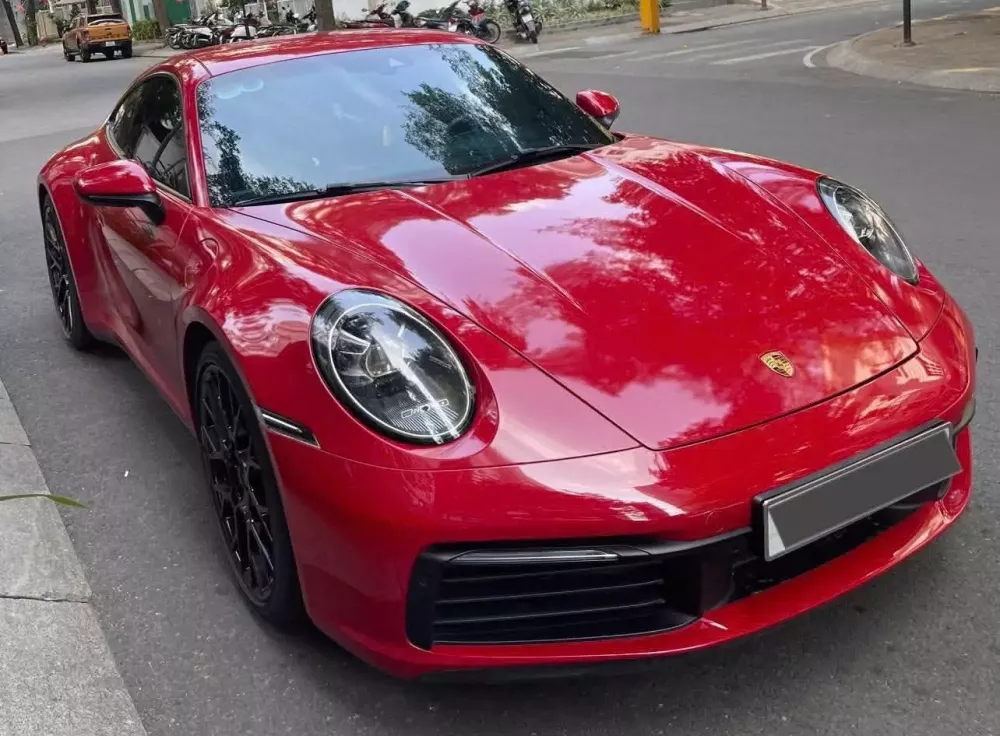 Chi tiết Porsche 911 992 được chủ nhân sơn đổi màu rất thú vị- Ảnh 1. Chi tiết Porsche 911 992 được chủ nhân sơn đổi màu rất thú vị- Ảnh 1.