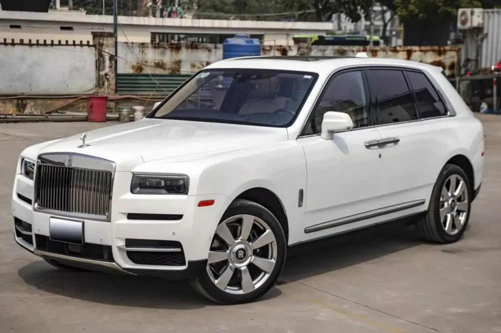 Rao Rolls-Royce Cullinan hơn 11 tỷ đồng, người bán khẳng định sao phải đi Bentley Bentayga- Ảnh 5. Rao Rolls-Royce Cullinan hơn 11 tỷ đồng, người bán khẳng định sao phải đi Bentley Bentayga- Ảnh 5.