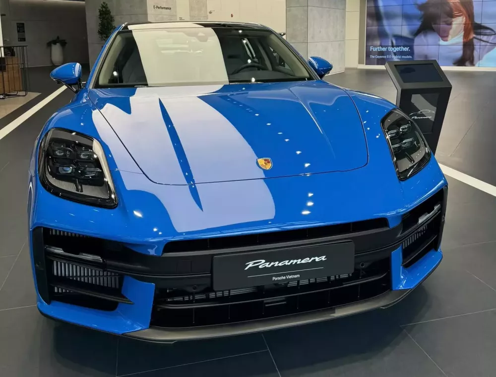 Porsche Panamera 2025 Porsche Panamera 2025 được chào bán hơn 8 tỷ đồng