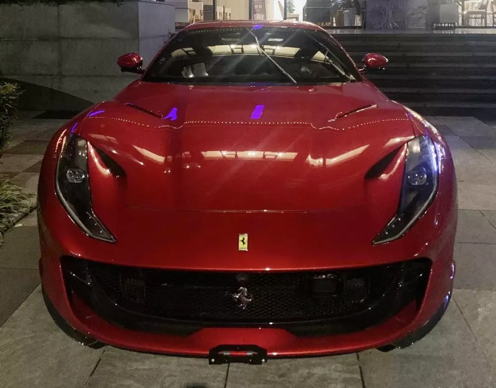 Ferrari 812 GTS mui trần Ferrari 812 GTS tại Hà Nội