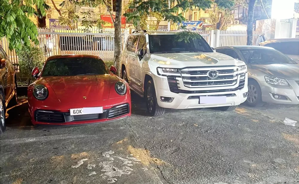 Porsche 911 đời 992 Tay chơi Hà Nội mua lại Porsche 911 đời 992