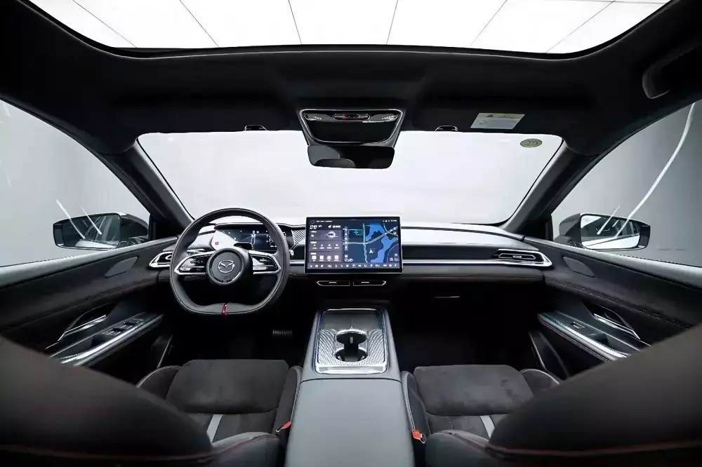 Nội thất Mazda EZ-6 Sports Edition Nội thất Mazda EZ-6 Sports Edition