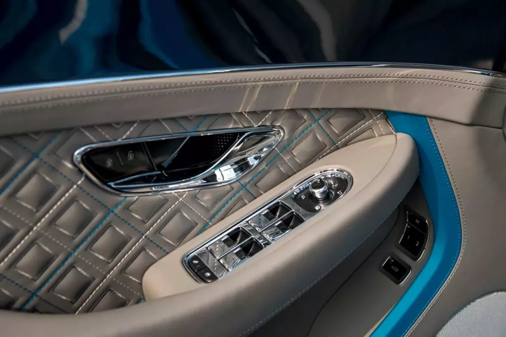 Hàng hiếm Bentley Continental GT V8 Mulliner được chào bán hơn 15 tỷ đồng- Ảnh 8. Hàng hiếm Bentley Continental GT V8 Mulliner được chào bán hơn 15 tỷ đồng- Ảnh 8.