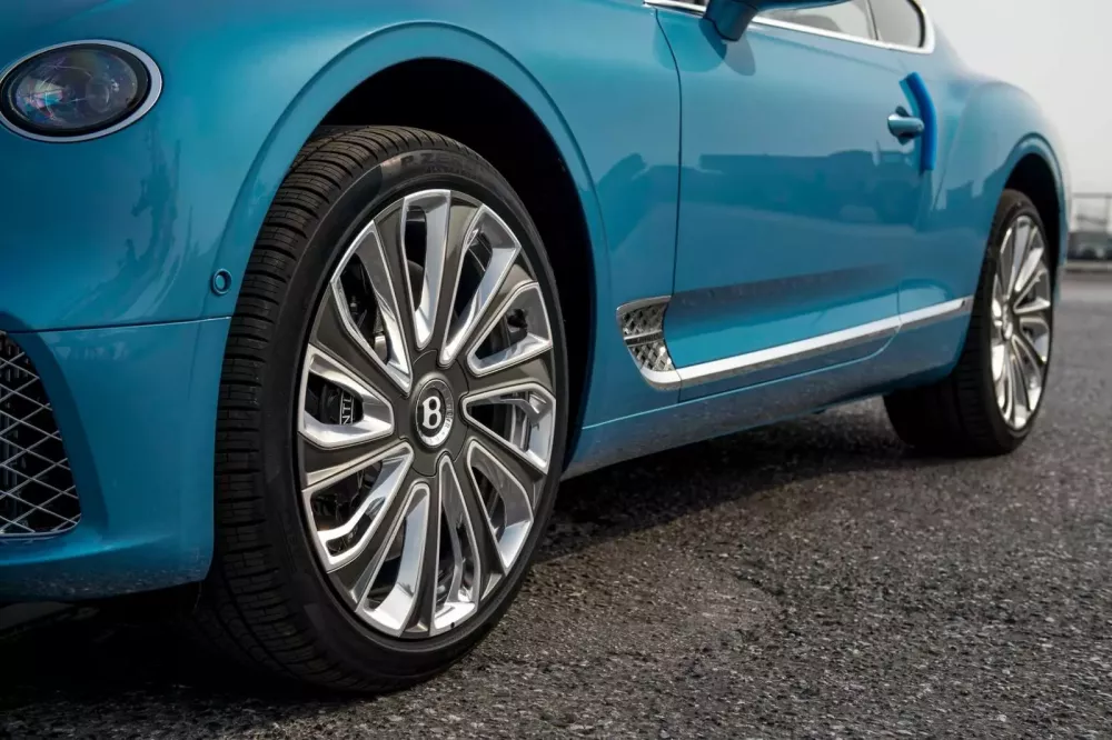 Hàng hiếm Bentley Continental GT V8 Mulliner được chào bán hơn 15 tỷ đồng- Ảnh 5. Hàng hiếm Bentley Continental GT V8 Mulliner được chào bán hơn 15 tỷ đồng- Ảnh 5.