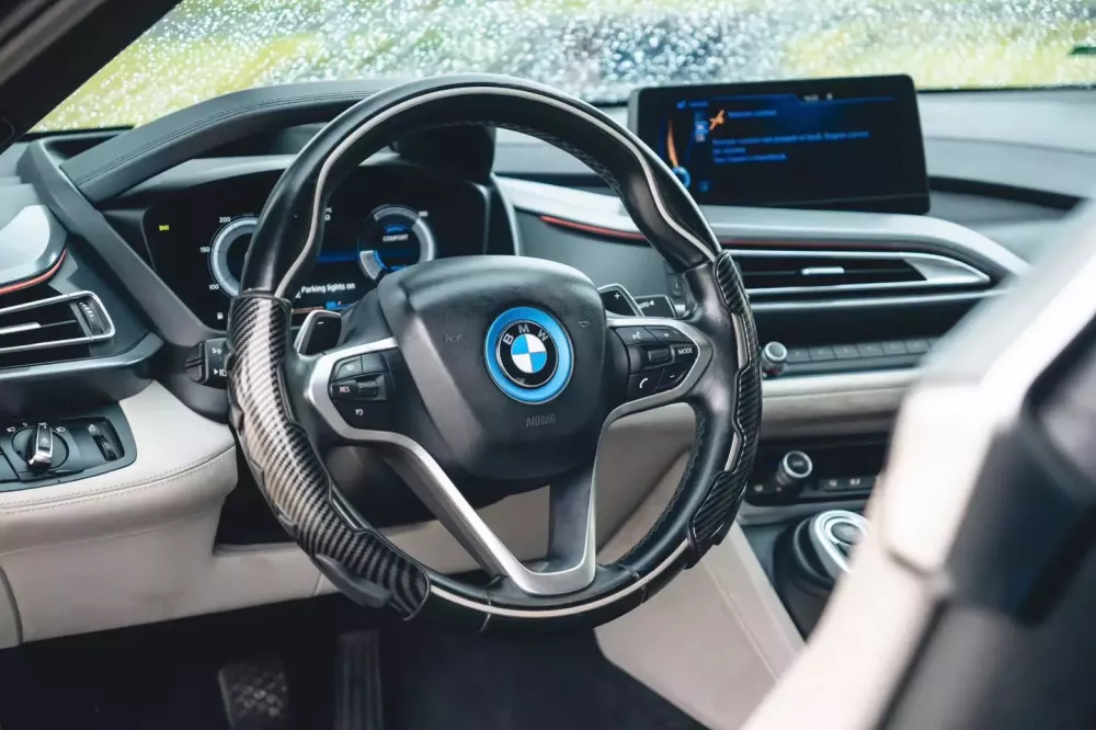 Trải nghiệm xe BMW i8 chỉ với 2 tỷ đồng, món hời hay sự lo lắng về pin?- Ảnh 8. Trải nghiệm xe BMW i8 chỉ với 2 tỷ đồng, món hời hay sự lo lắng về pin?- Ảnh 8.