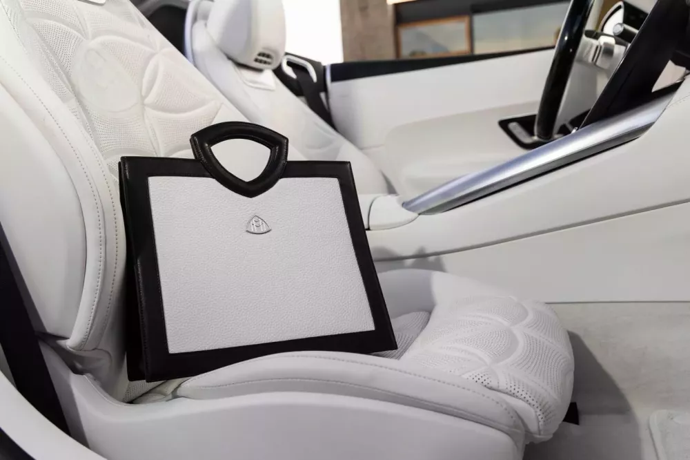 Động cơ Mercedes-Maybach SL680 Monogram