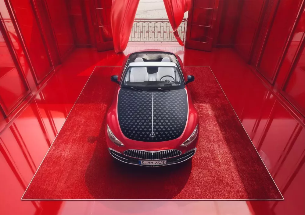 Xe siêu sang mui trần Mercedes-Maybach SL680 Monogram