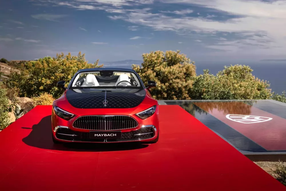 Xe siêu sang mui trần Mercedes-Maybach SL680 Monogram dự kiến có giá hơn 18 tỷ đồng tại Việt Nam- Ảnh 9. Xe siêu sang mui trần Mercedes-Maybach SL680 Monogram dự kiến có giá hơn 18 tỷ đồng tại Việt Nam- Ảnh 9.