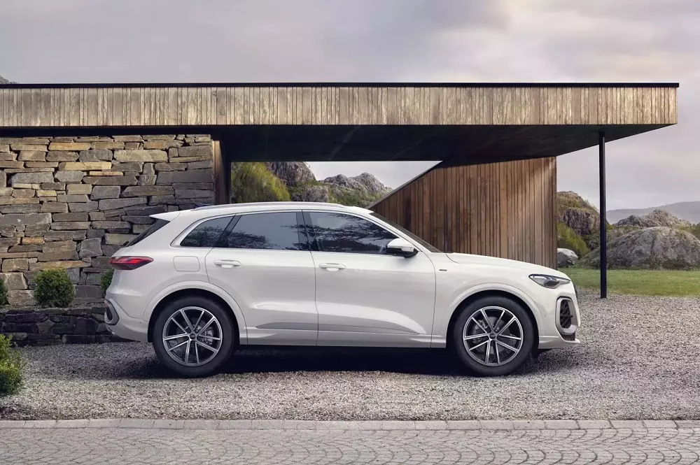 Audi Q5 e-hybrid sở hữu vành 19 inch Audi Q5 e-hybrid sở hữu vành 19 inch