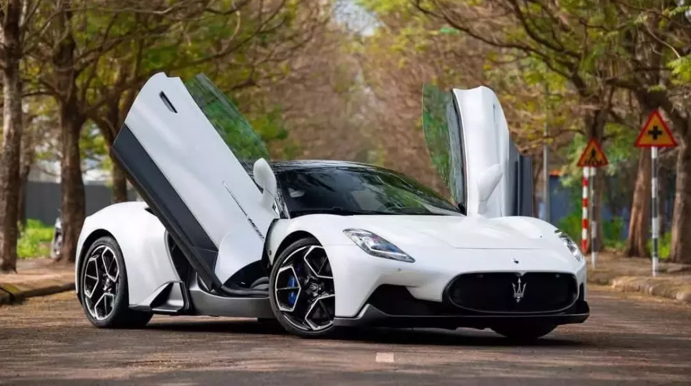 Nội thất Maserati MC20