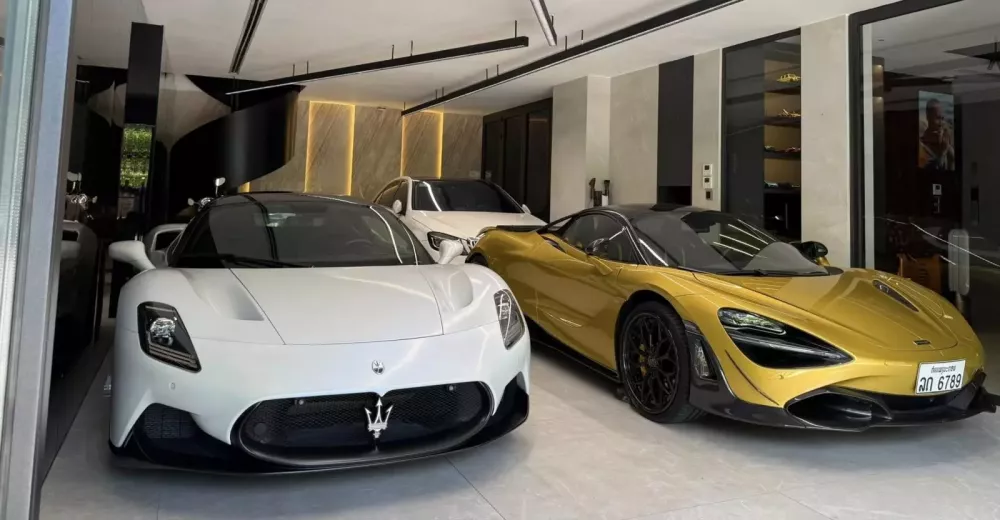 Garage siêu xe đẹp mắt của đại gia Đà Nẵng, từng có Lamborghini Aventador SVJ Roadster biển tứ quý- Ảnh 5. Garage siêu xe đẹp mắt của đại gia Đà Nẵng, từng có Lamborghini Aventador SVJ Roadster biển tứ quý- Ảnh 5.